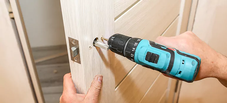 Old Door Knob Repair in Jacksonville Beach, FL