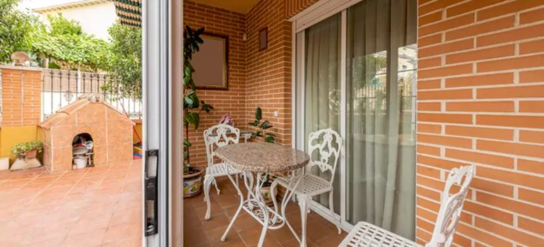 Adding Porch Enclosures To Your Home in Jacksonville Beach, FL